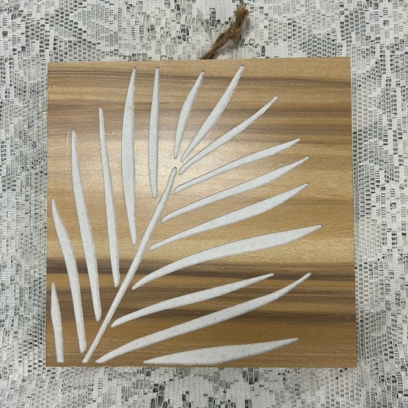 Palm leaf Mini Wooden Laser Cut Wall Decor Display - Three Piece Brown/W… - Picture 3 of 15